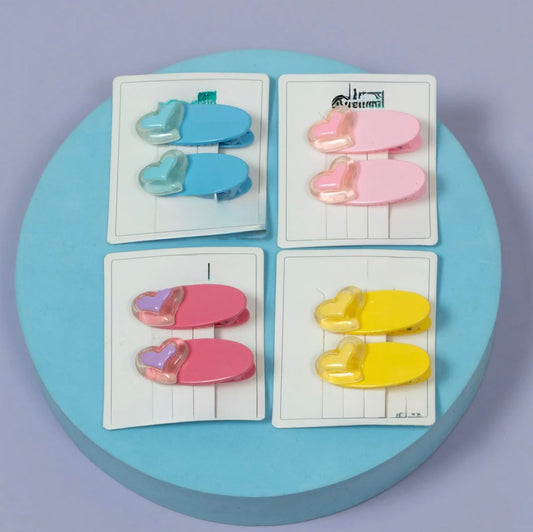 Heart accent oval hair clip set