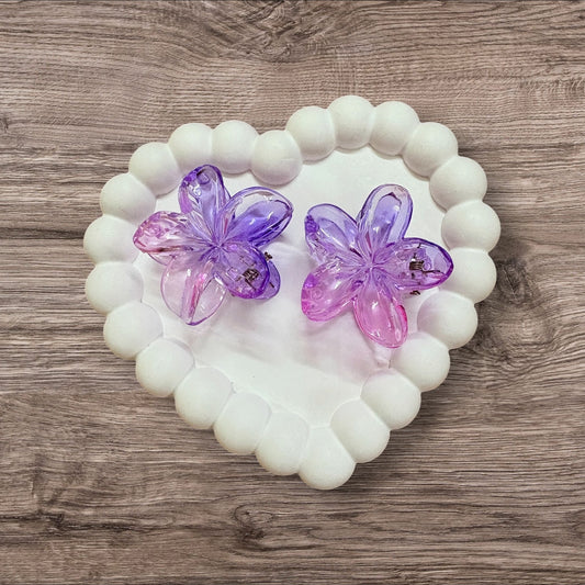 Purple shaded flower hair claw