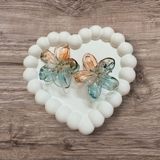 Warm shaded flower hair claw