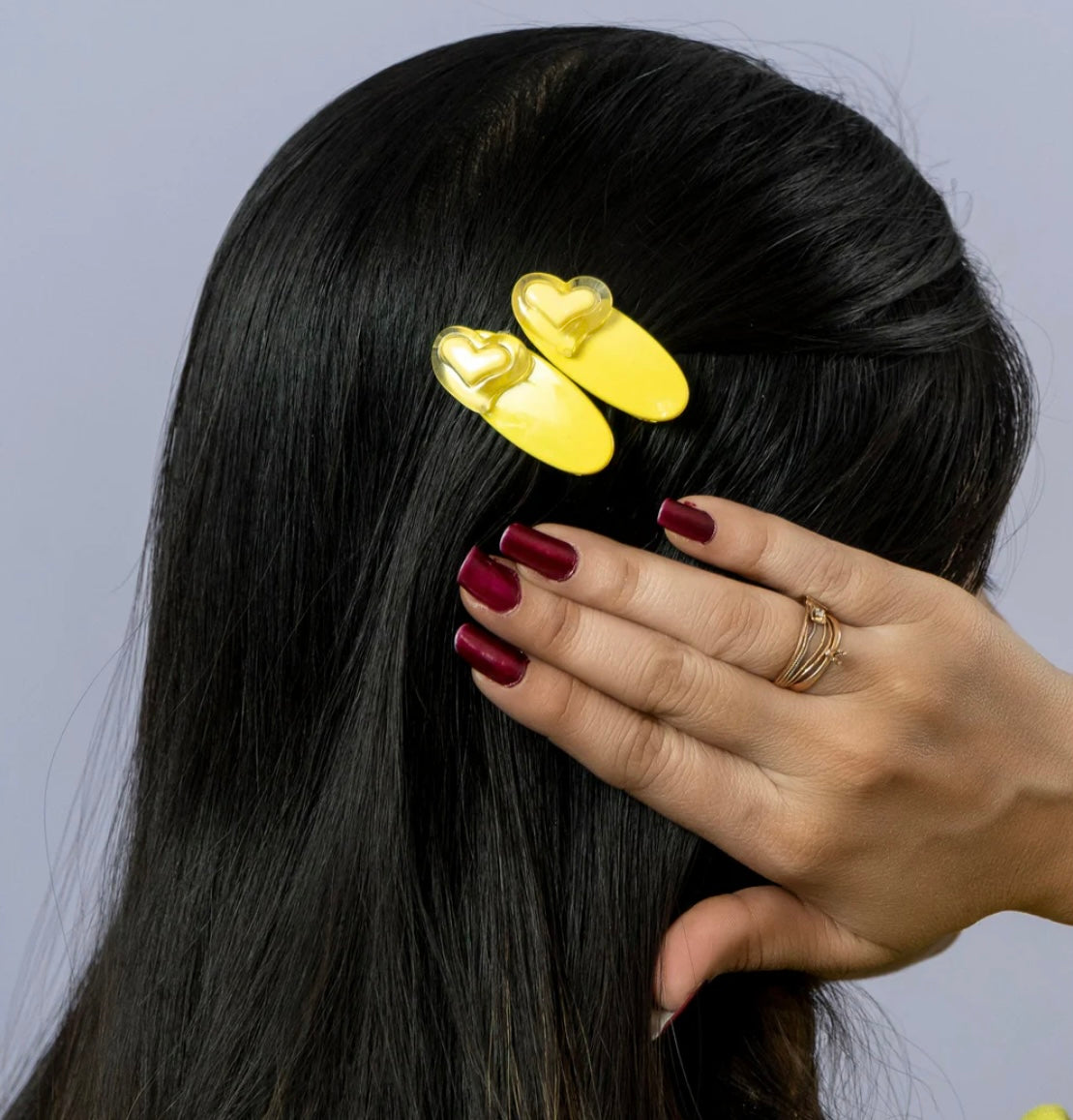 Heart accent oval hair clip set