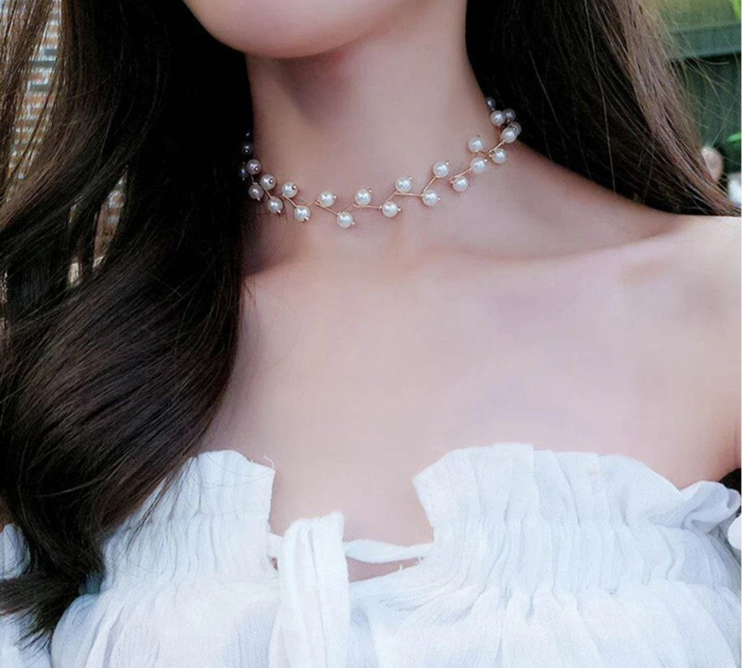 Gold and Pearl wired necklace