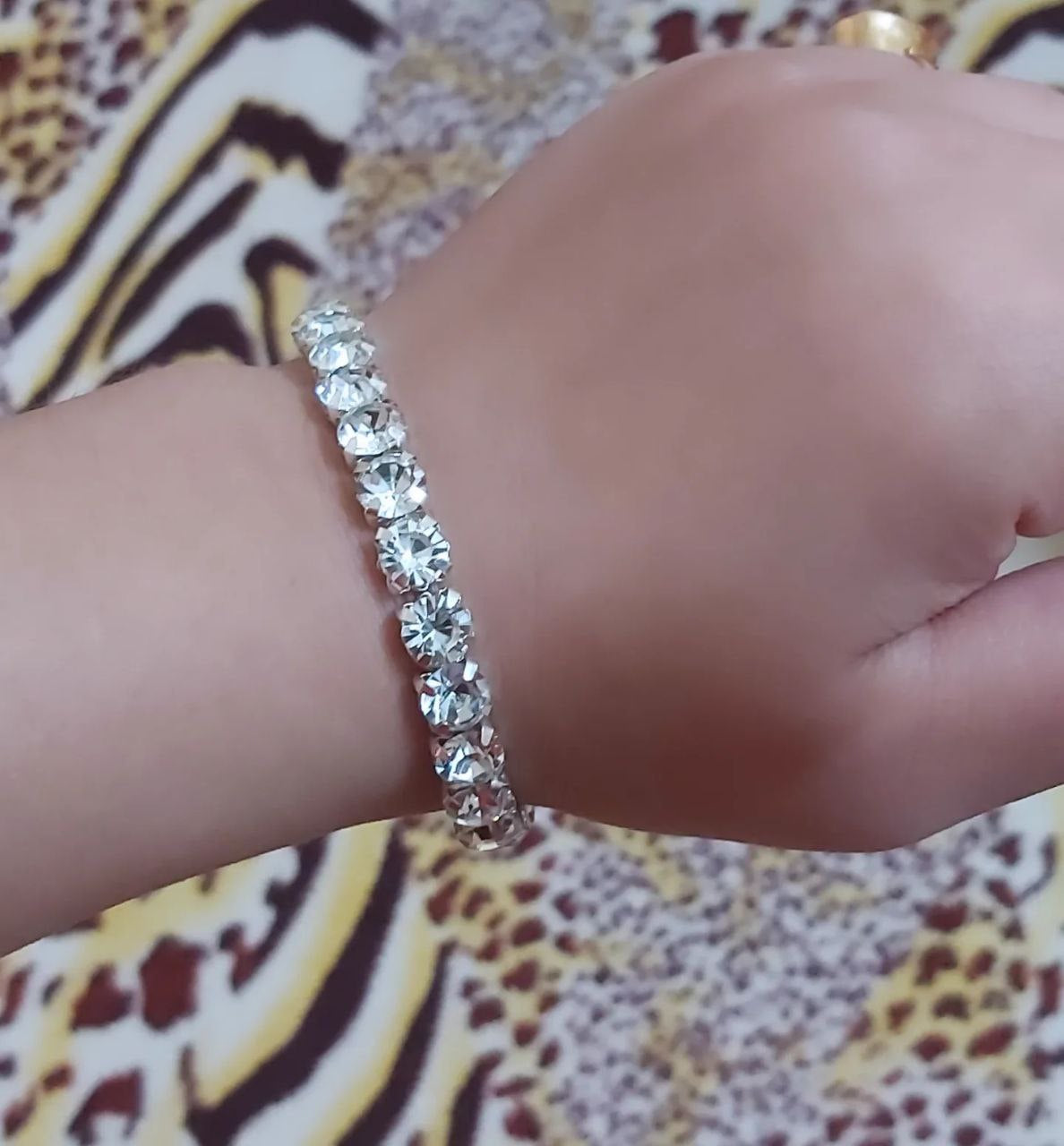 Big rhinestone bracelet